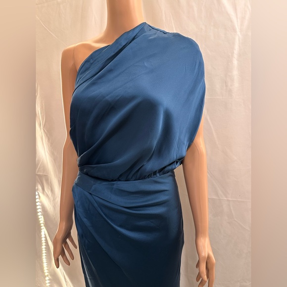 NWT The Sei Drop Sleeve Drape Dress in Marine NEW FWRD MAXI SPLIT ONE SHOULDER - Picture 8 of 9